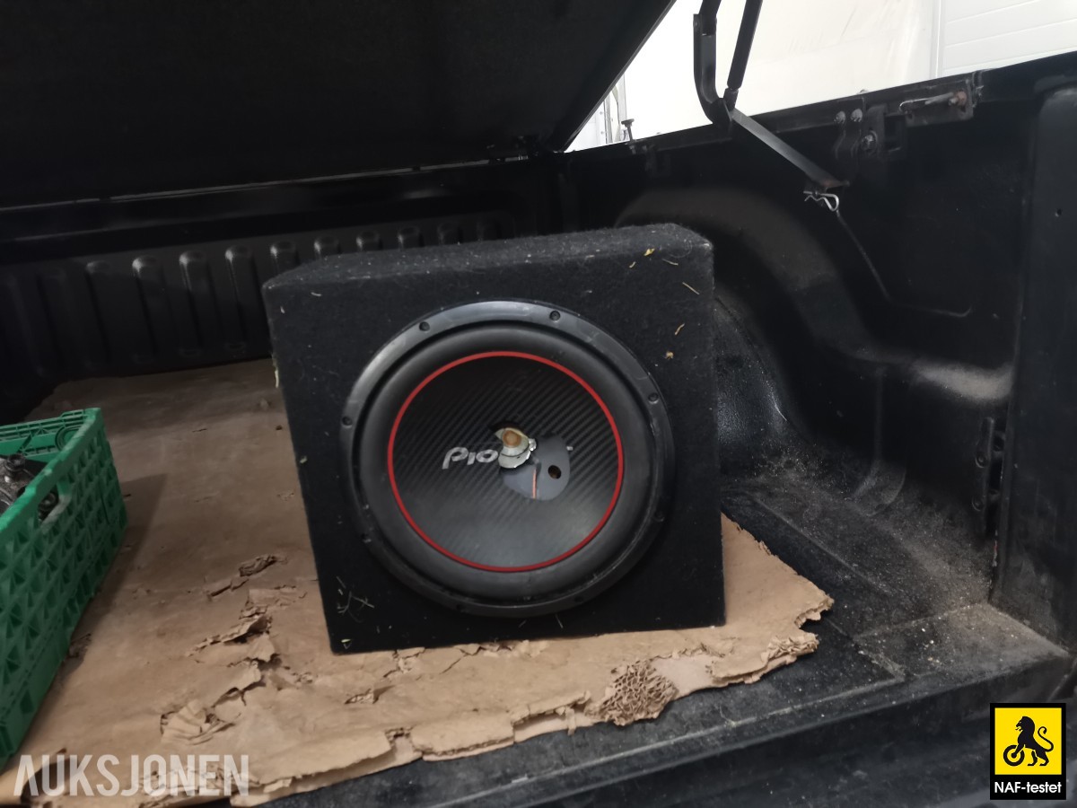 2004 Dodge RAM 5.9L 309HK CUMMINS 4WD HENGERFESTE KAMERA SKINN