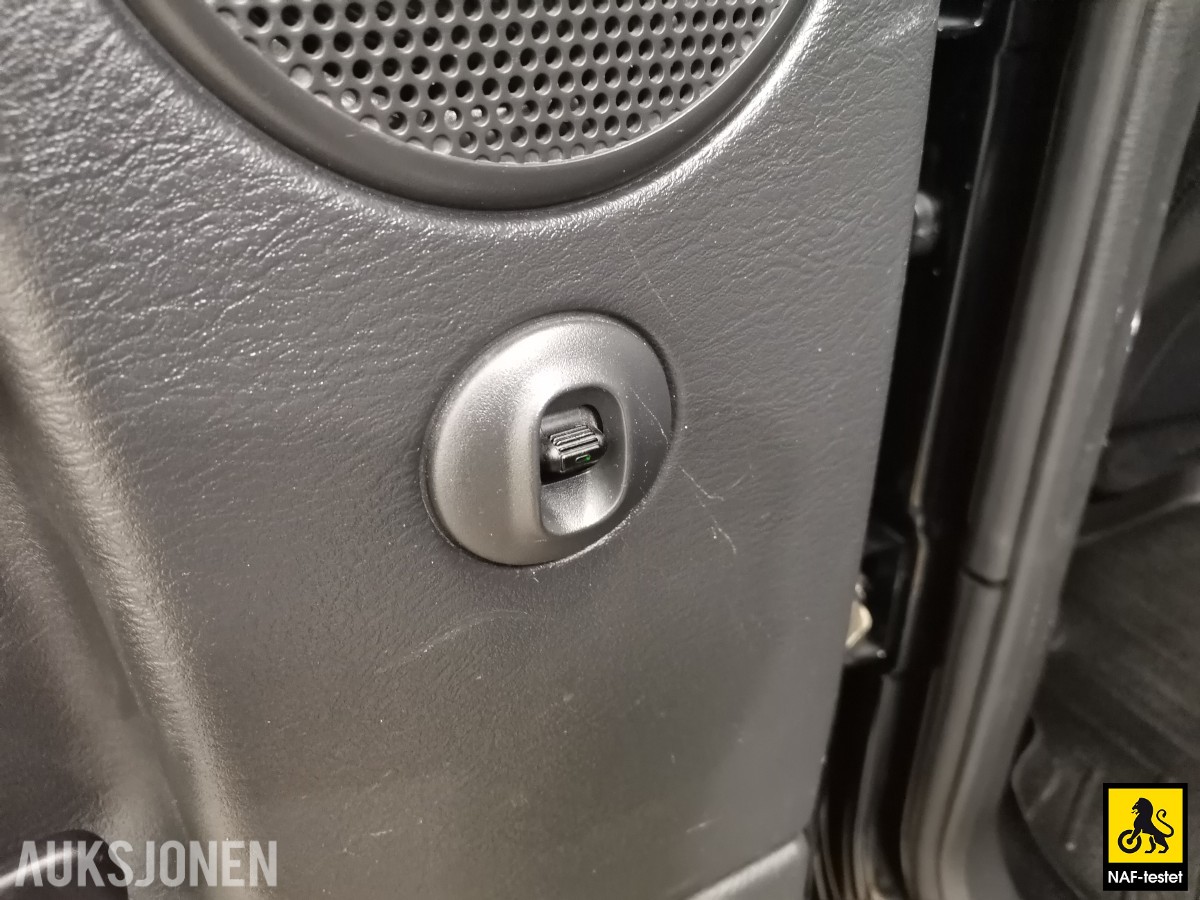2004 Dodge RAM 5.9L 309HK CUMMINS 4WD HENGERFESTE KAMERA SKINN