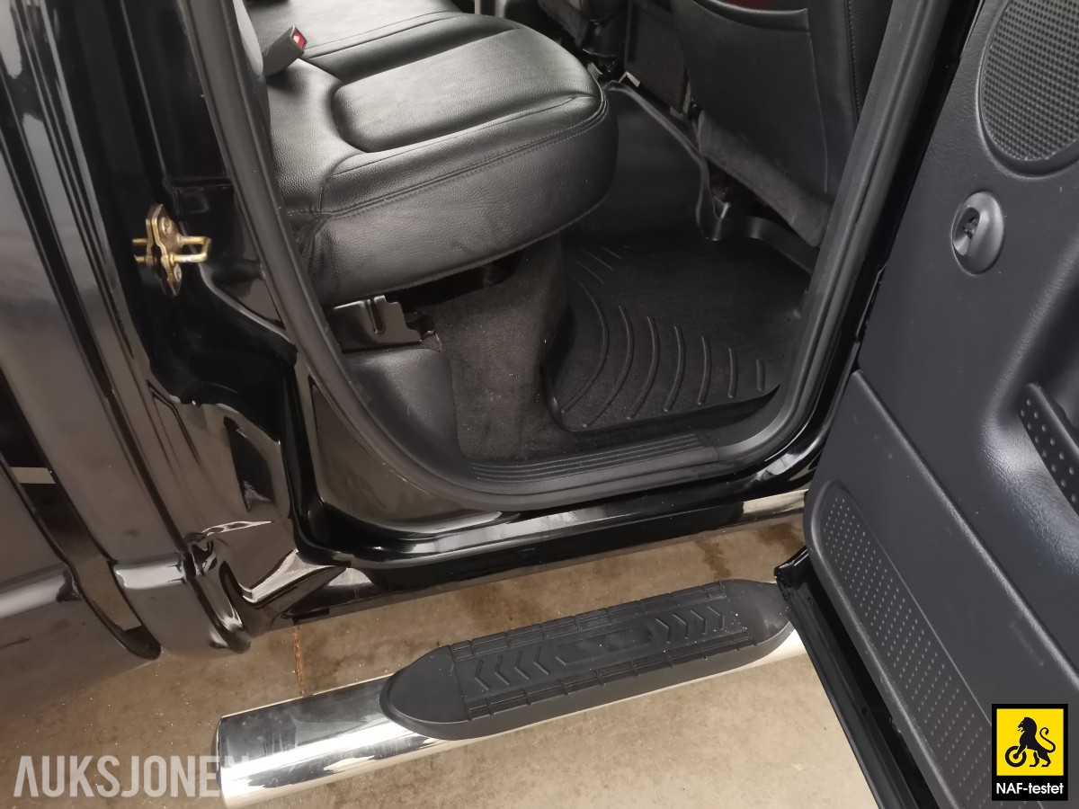 2004 Dodge RAM 5.9L 309HK CUMMINS 4WD HENGERFESTE KAMERA SKINN