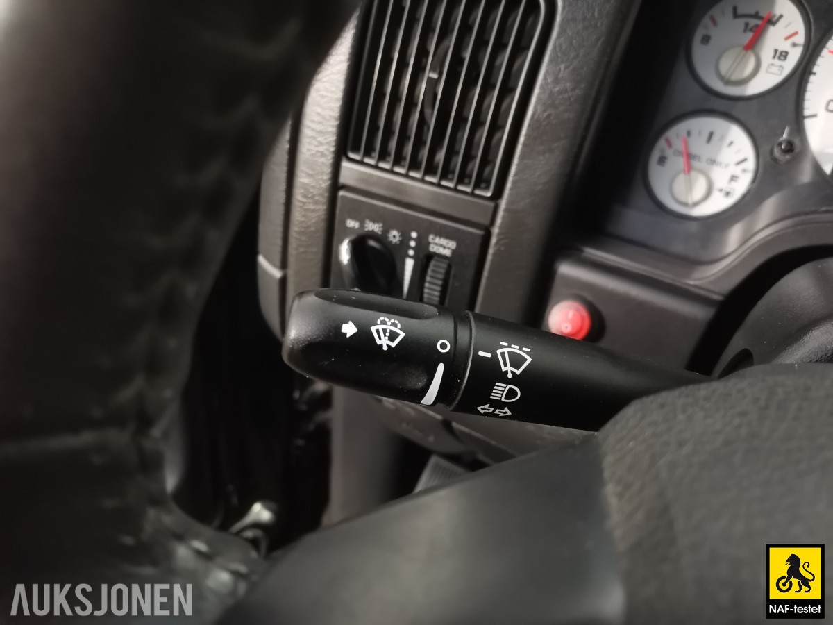 2004 Dodge RAM 5.9L 309HK CUMMINS 4WD HENGERFESTE KAMERA SKINN