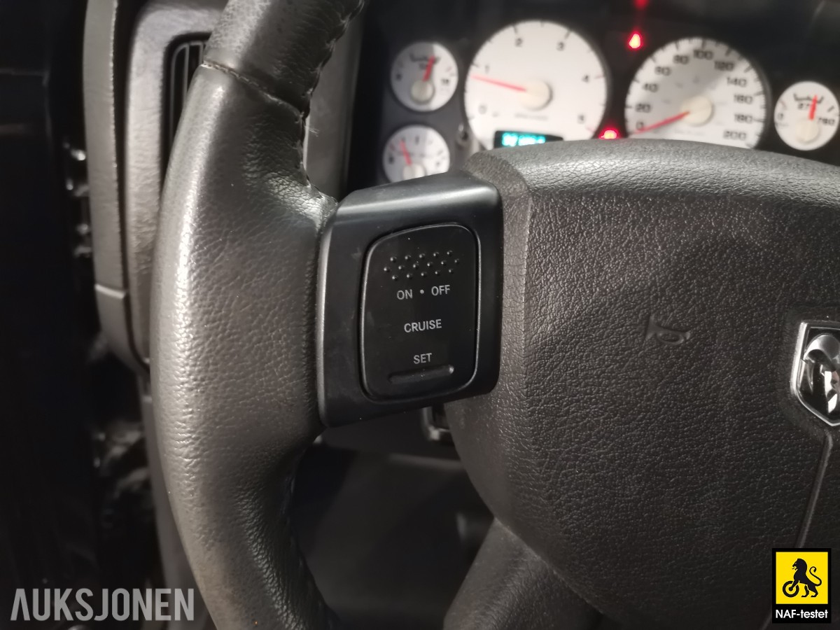 2004 Dodge RAM 5.9L 309HK CUMMINS 4WD HENGERFESTE KAMERA SKINN