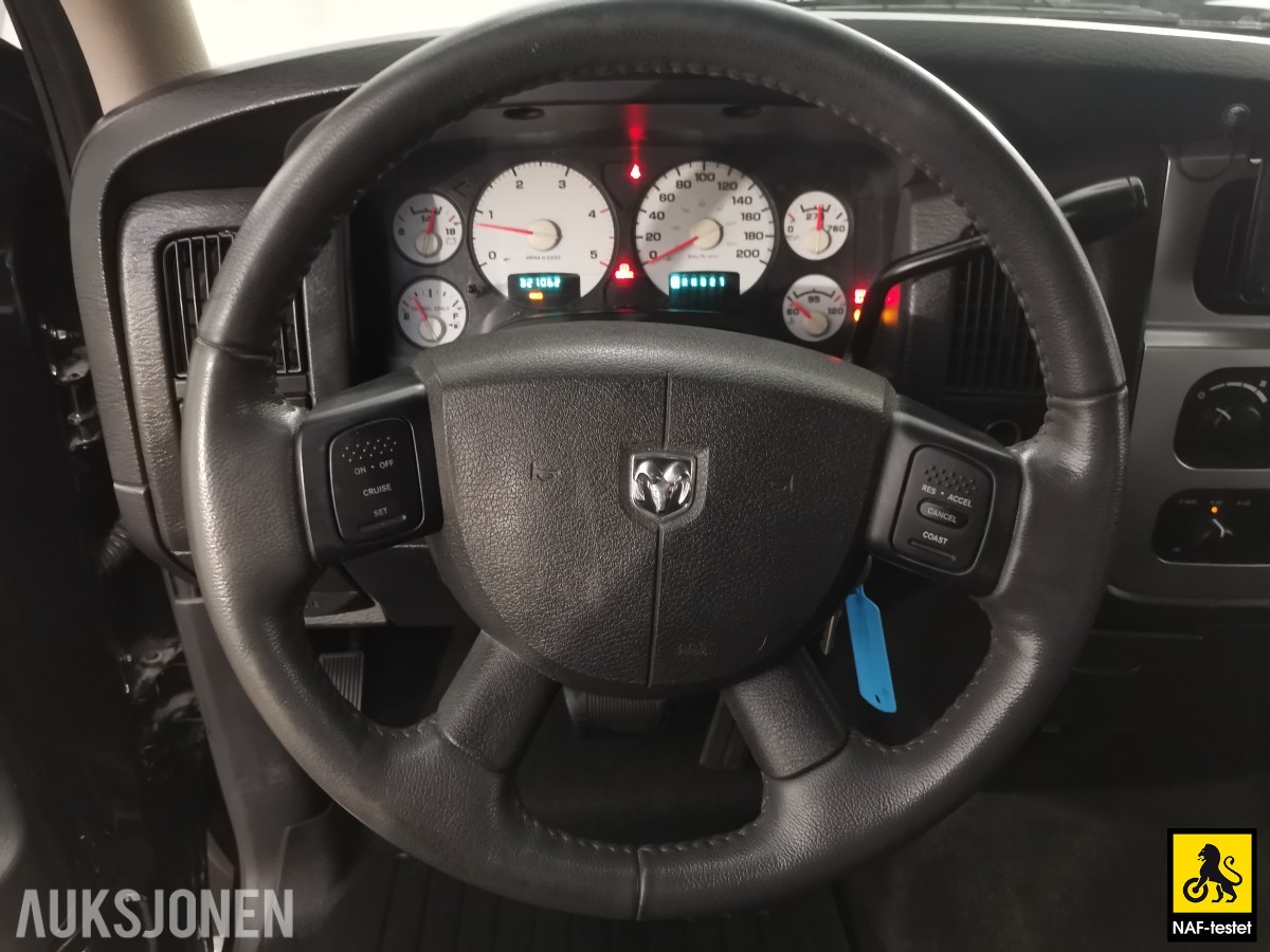 2004 Dodge RAM 5.9L 309HK CUMMINS 4WD HENGERFESTE KAMERA SKINN