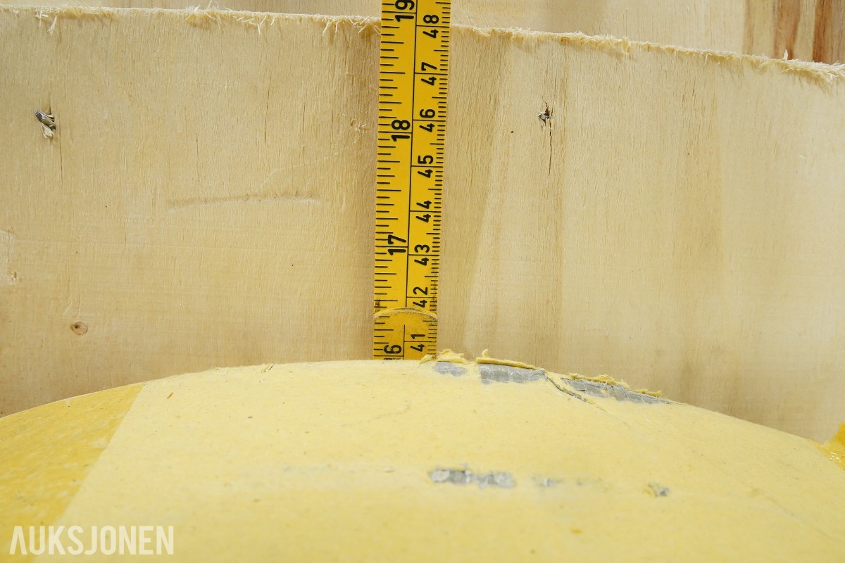 2 stk polykarbonat ruller i trekasse ca 200 kg