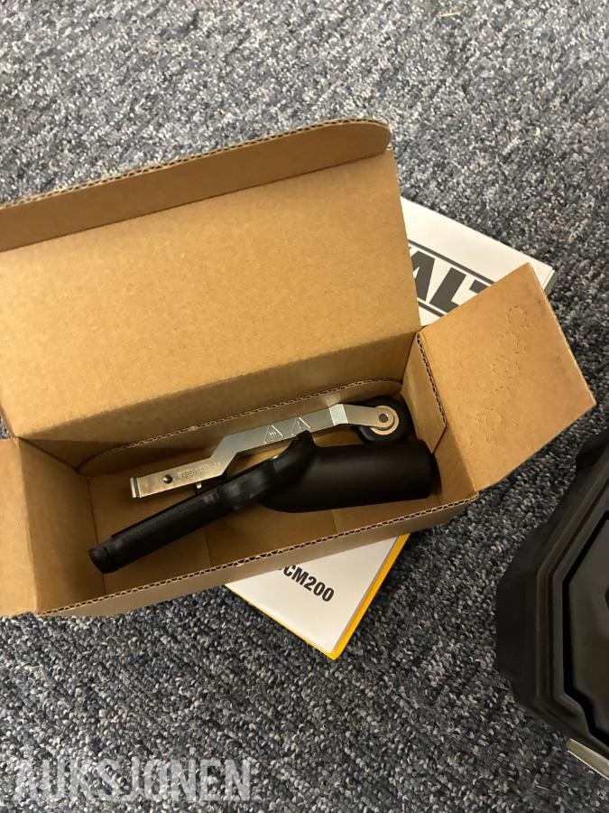 Ubrukt DeWalt Båndsliper DCM200NT