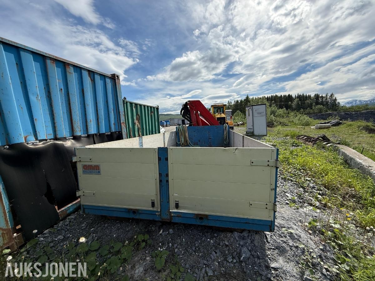 2004 GMM krokflak med HMF 1683 K4 Kran - Fjernstyring