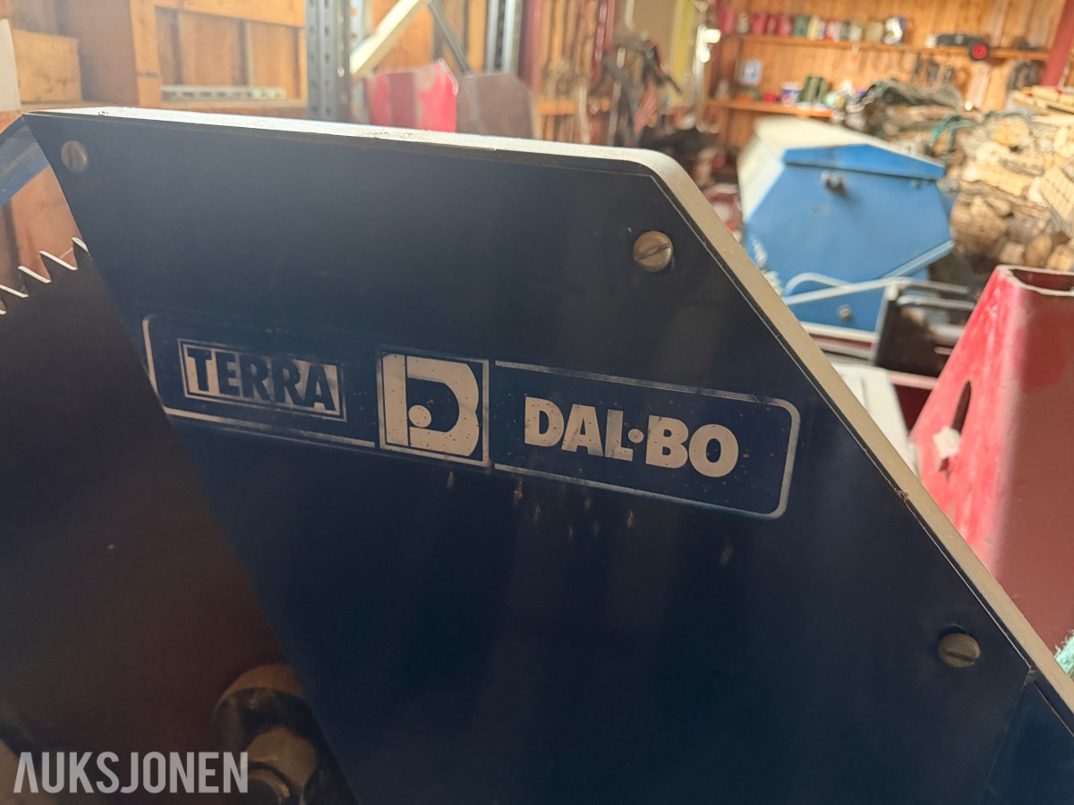 1990 Terra Dal-Bo kappsag / traktordrevet vedkapp