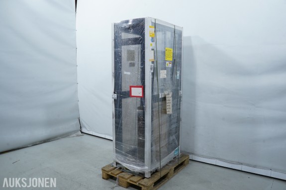 Eaton Tripp Lite SmartRack SR42UBMD 42U rackskap