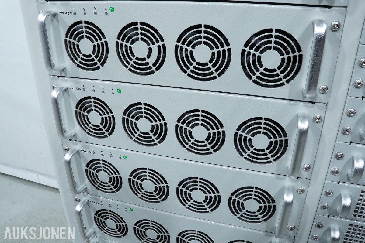 2023 Neware CE-6003n-200V300A-H Batteritestsystem AC 380V 3FAS