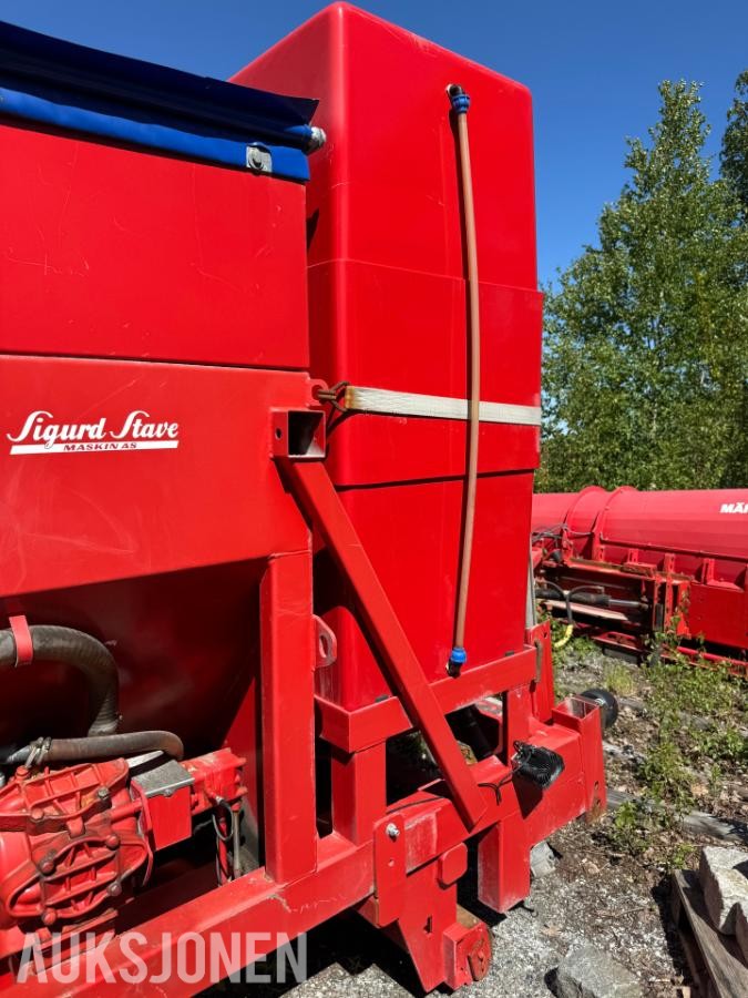2018 Falköping CLC - 857 kombispreder på krokramme