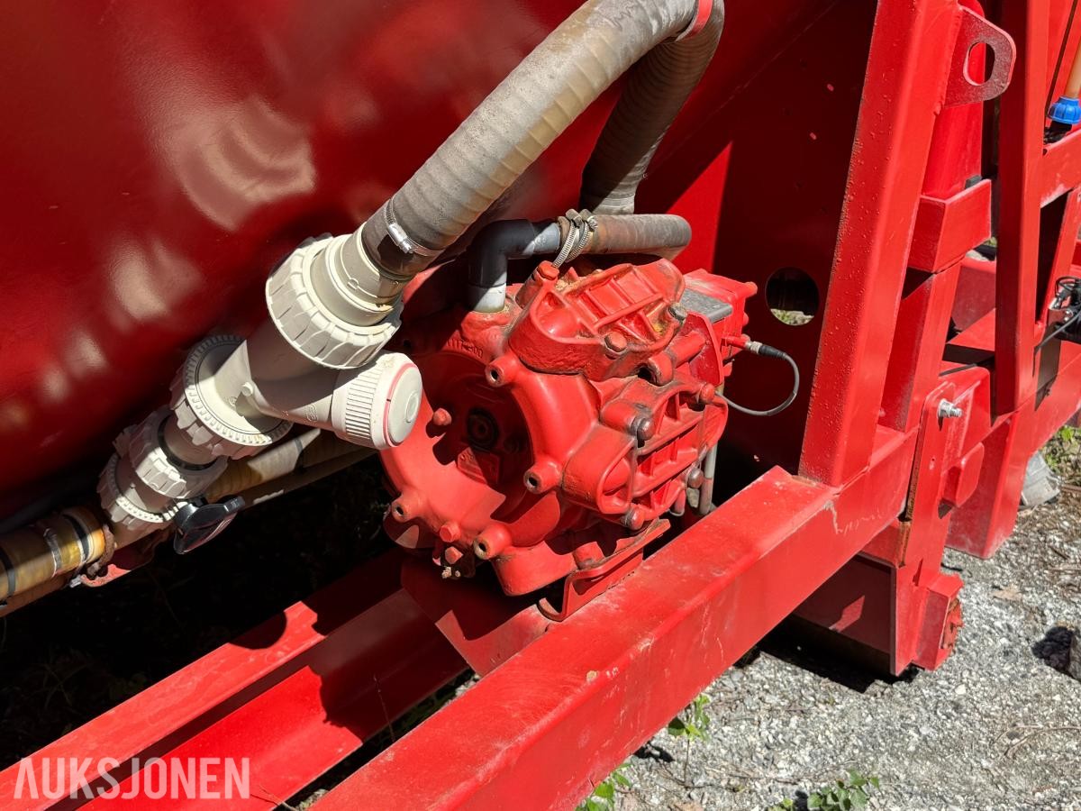 2018 Falköping CLC - 857 kombispreder på krokramme