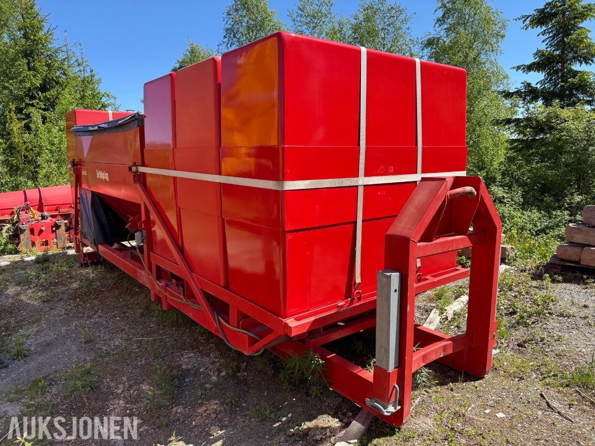 2018 Falköping CLC - 857 kombispreder på krokramme