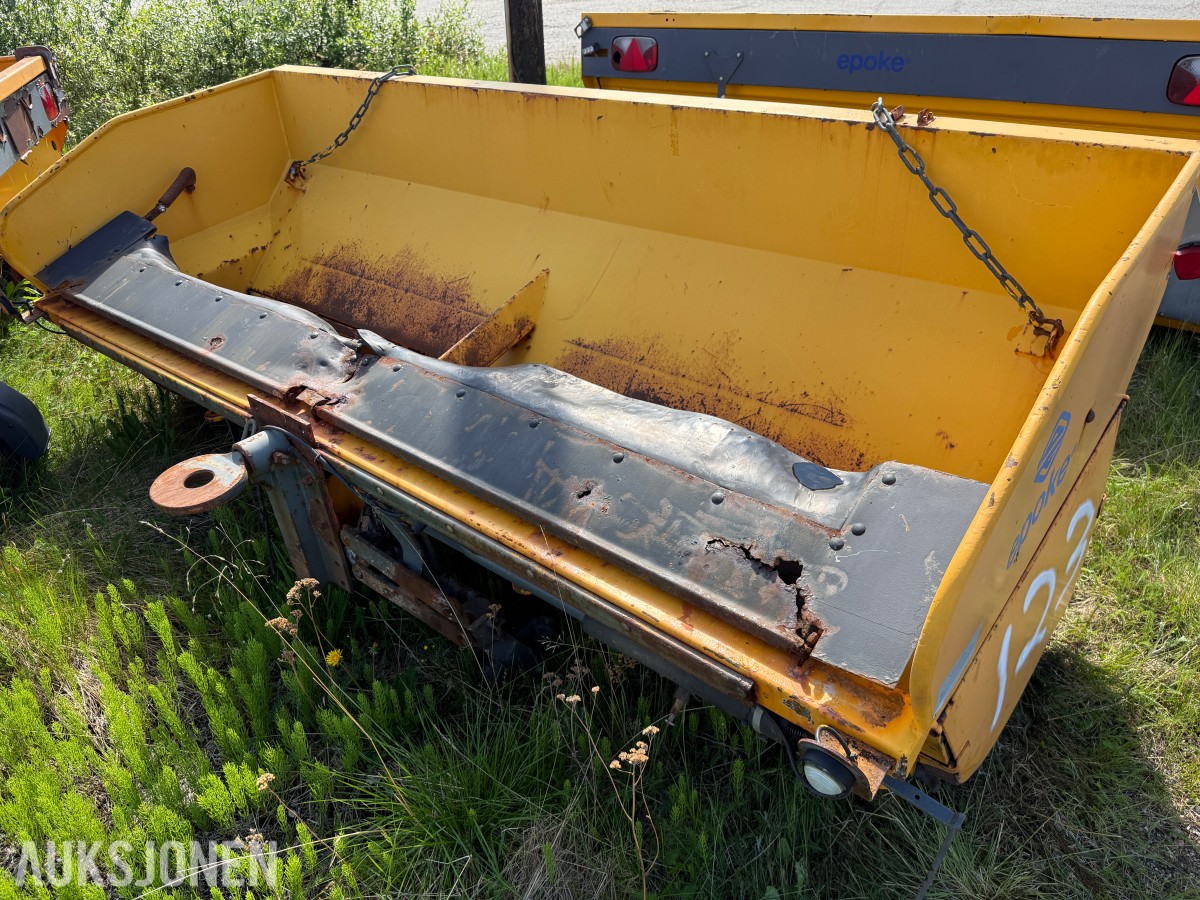 2007 EPOKE TKB 12-280 SANDSTRØER 1,2 M³ – REPARASJONSOBJEKT