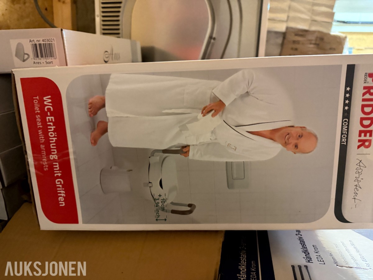 Stort lager med mange paller med baderomsutstyr og VVS-artikler