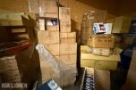 Stort lager med mange paller med baderomsutstyr og VVS-artikler