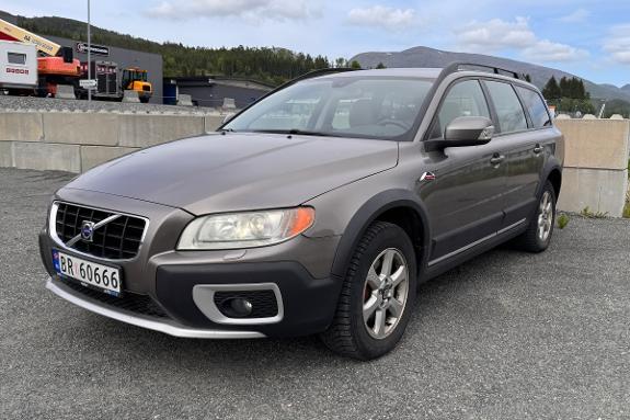 2008 Volvo XC 70 2.4-185 D5 Momentum AWD - AUTOMAT CRUISE P.SENSORER EL.LUKE 2 SETT HJUL