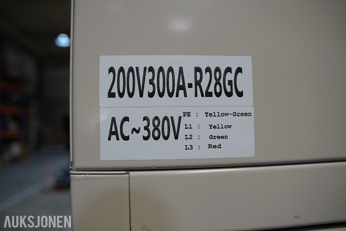2022 NEWARE CE-7004-200V300A-R28GC batteritestsystem – 200 V / 300 A