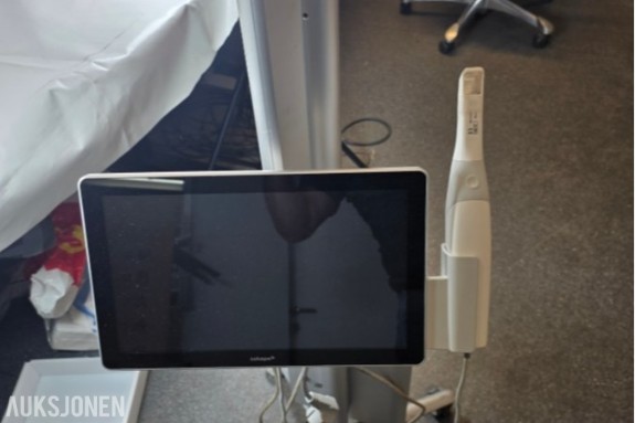 3Shape TRIOS MOVE+ intraoral skanner med touchskjerm og mobil vogn