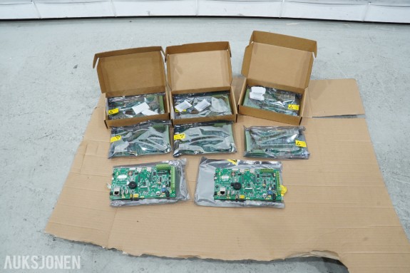 8 stk Chipsee CS10600RA4070 hovedkort / industrikontroller (7 stk V2.1 + 1 stk V2.0)
