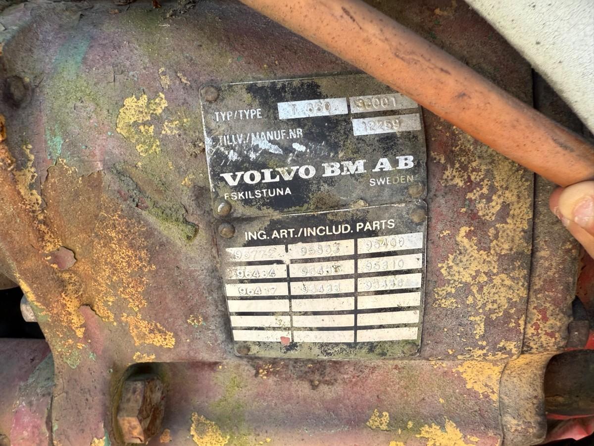 1974 Volvo BM650 traktor med frontlaster, lavt timeantall, repobjekt