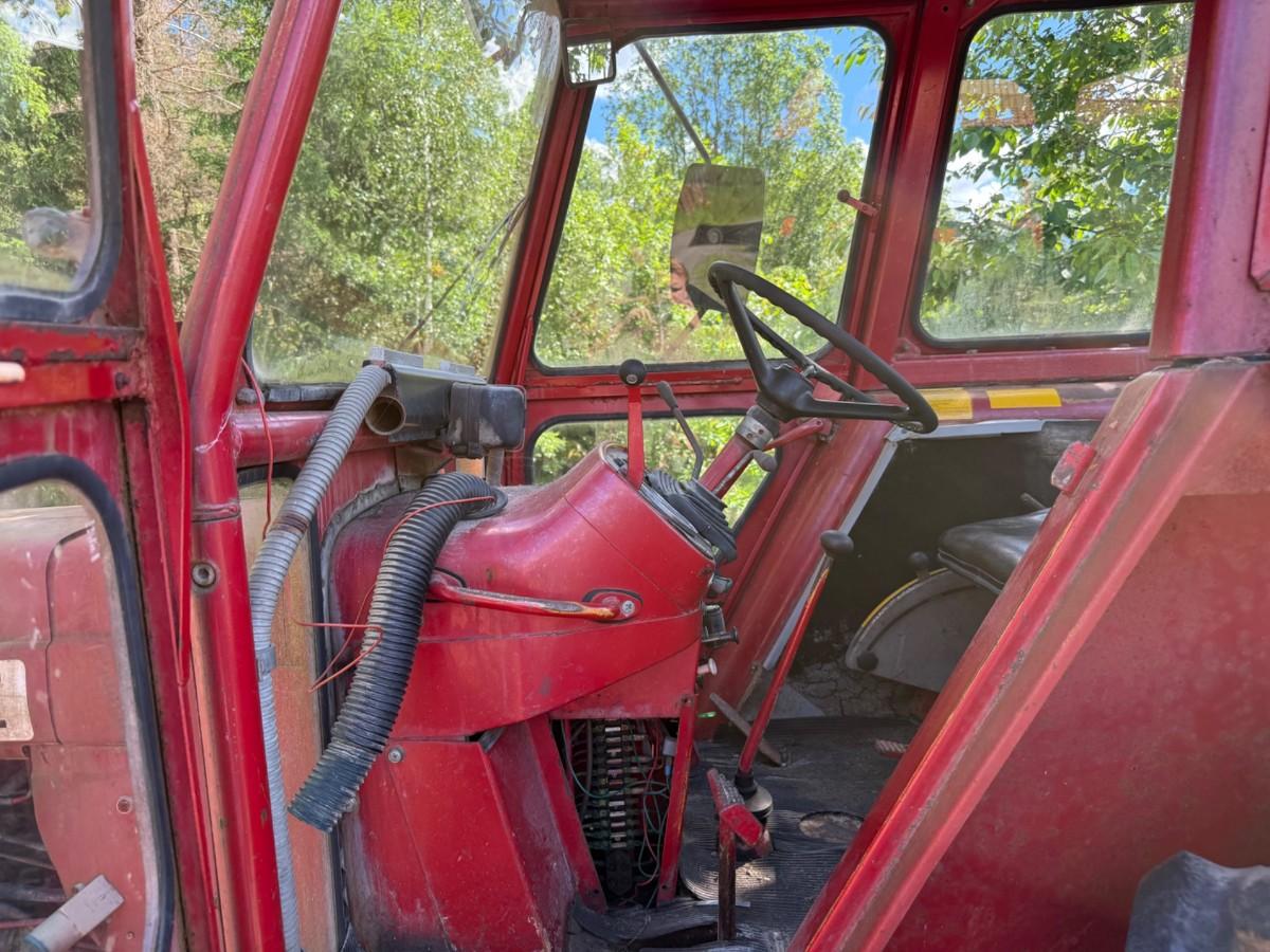 1974 Volvo BM650 traktor med frontlaster, lavt timeantall, repobjekt