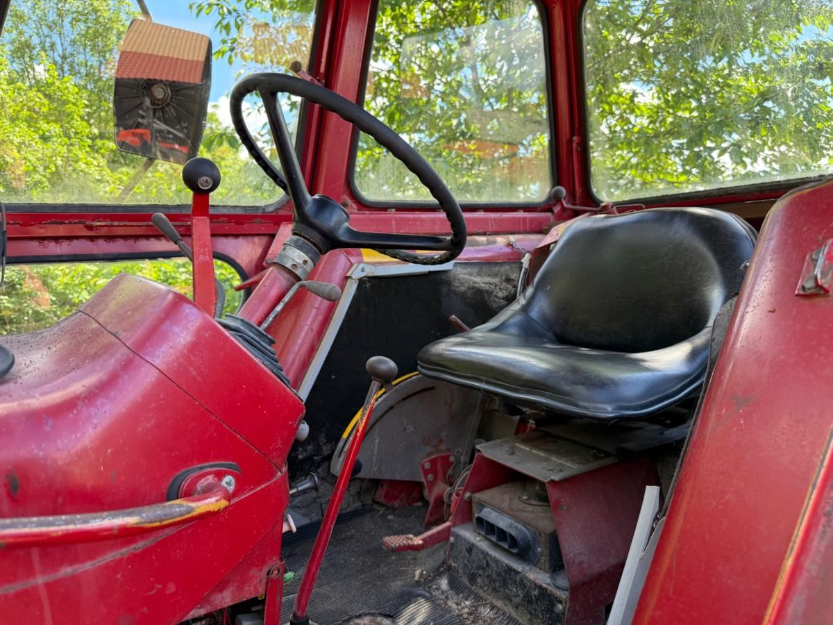 1974 Volvo BM650 traktor med frontlaster, lavt timeantall, repobjekt