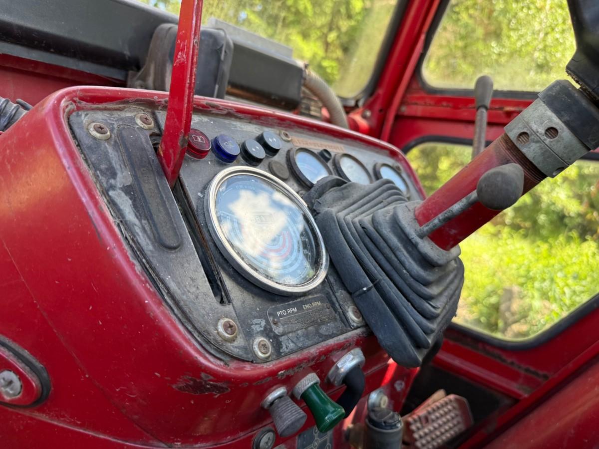 1974 Volvo BM650 traktor med frontlaster, lavt timeantall, repobjekt