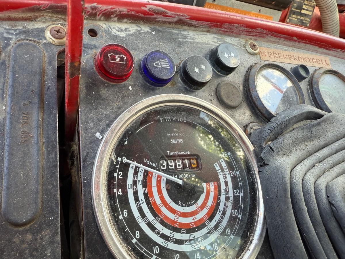 1974 Volvo BM650 traktor med frontlaster, lavt timeantall, repobjekt