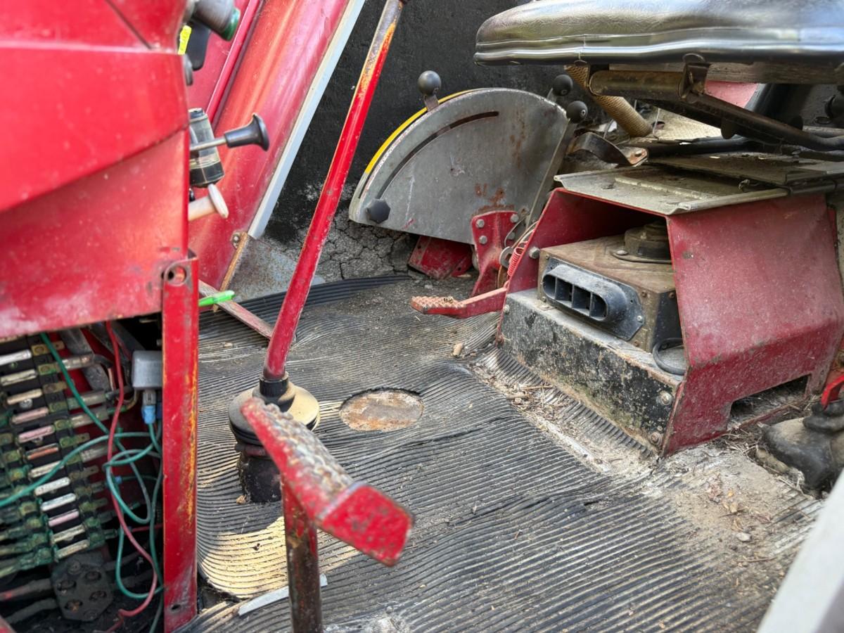 1974 Volvo BM650 traktor med frontlaster, lavt timeantall, repobjekt