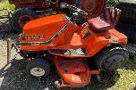 Kubota G1700 sitteklipper med frontkost og oppsamler