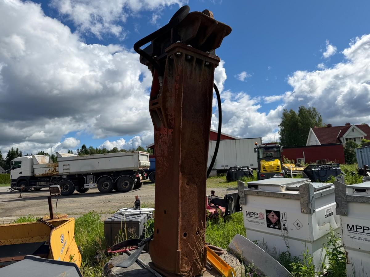 Pigghammer for 25 tonns gravemaskin