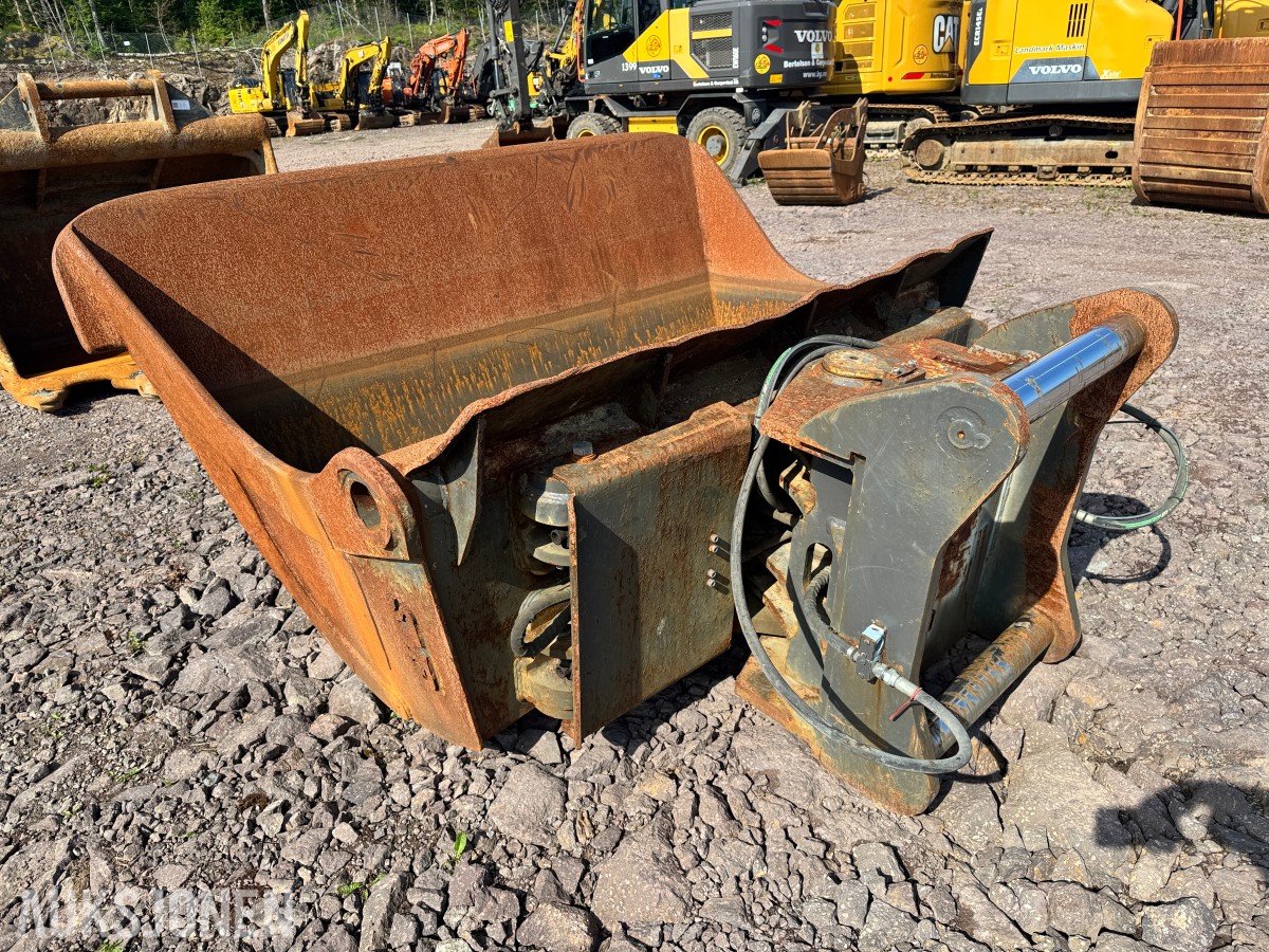 SMP Hydraulisk Pusseskuffe /m tilt S90