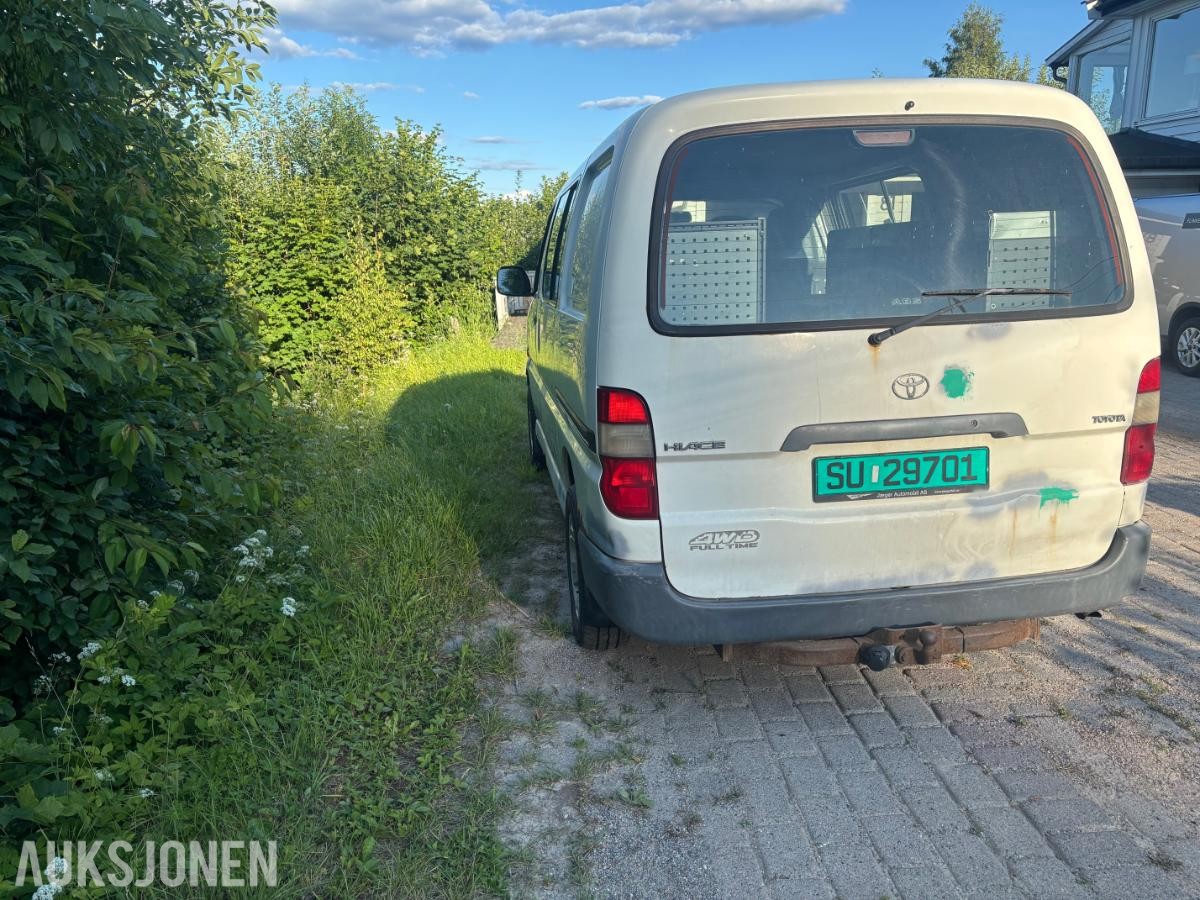 2006 Toyota HiAce 2.5 Diesel 102hk 4WD Innredning S+V dekk