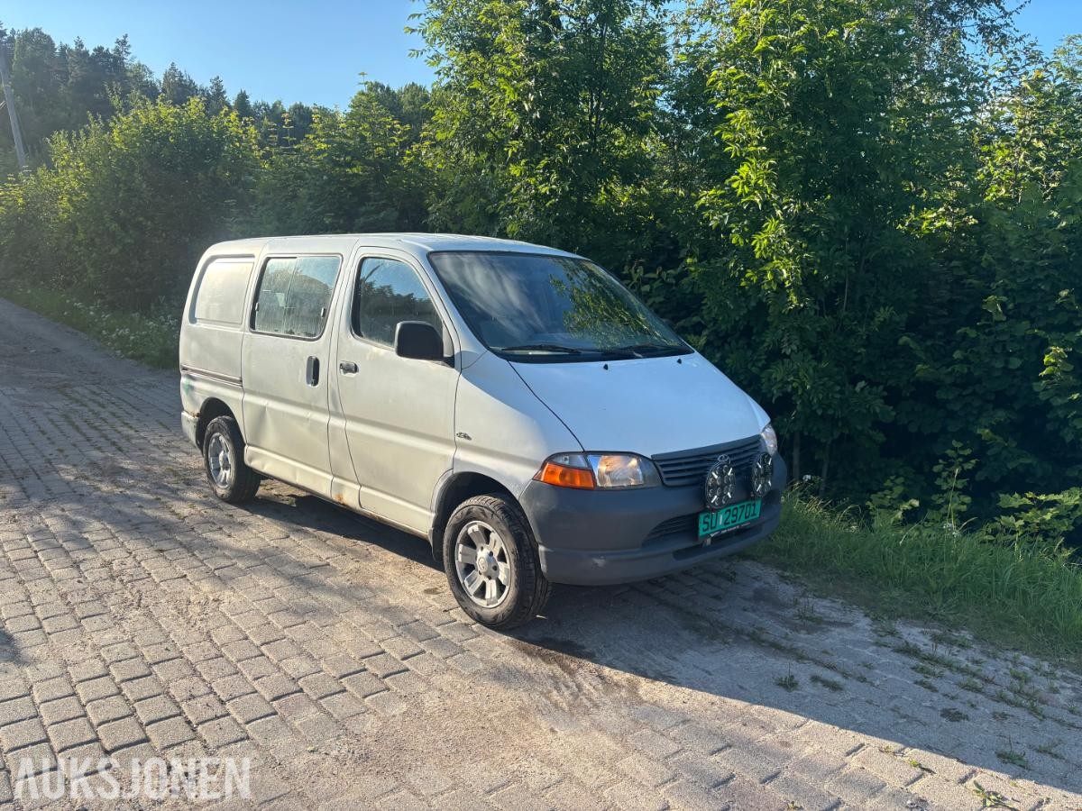 2006 Toyota HiAce 2.5 Diesel 102hk 4WD Innredning S+V dekk