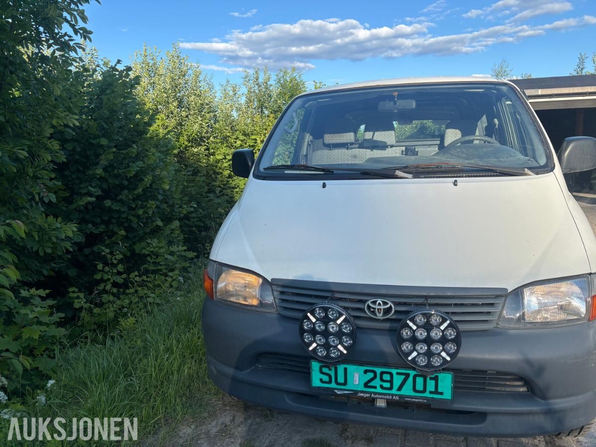 2006 Toyota HiAce 2.5 Diesel 102hk 4WD Innredning S+V dekk