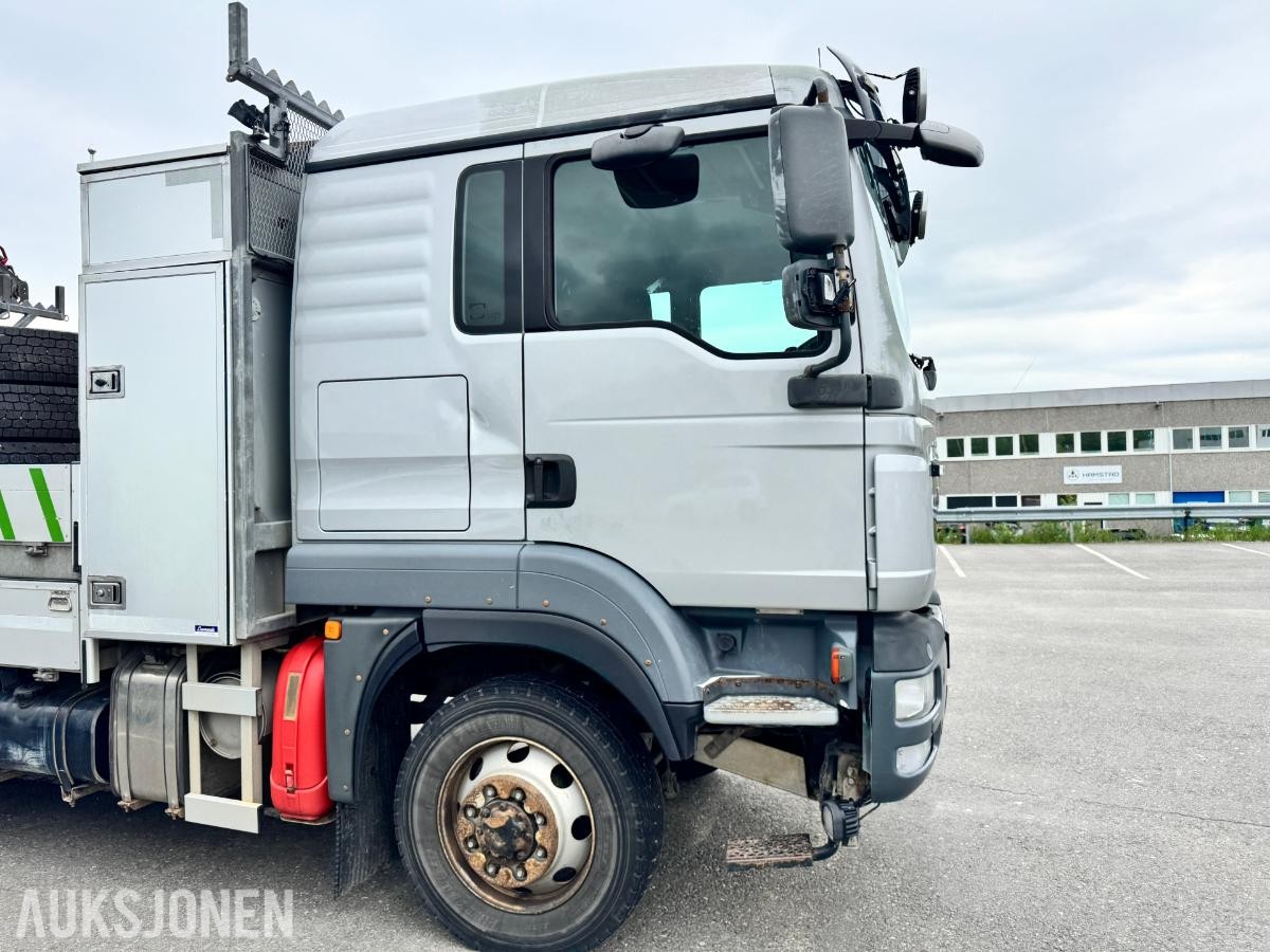 2014 MAN TGM 13.290 linjebil med kran og mannskapskurv