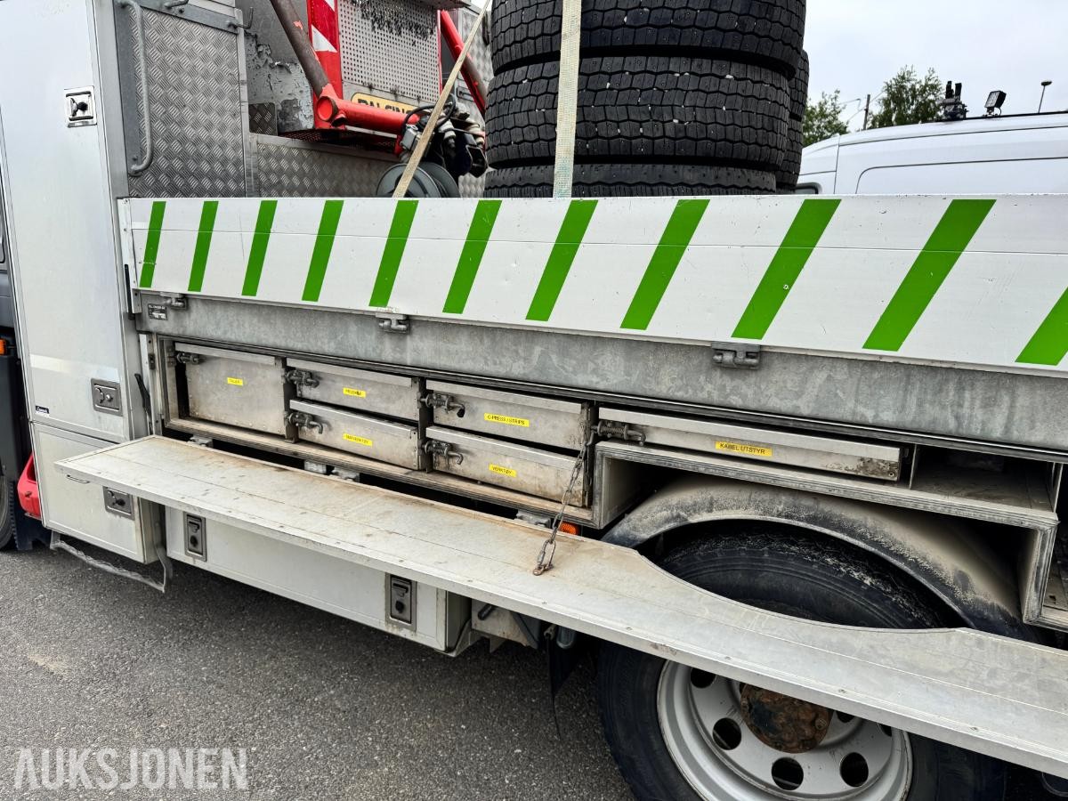 2014 MAN TGM 13.290 linjebil med kran og mannskapskurv