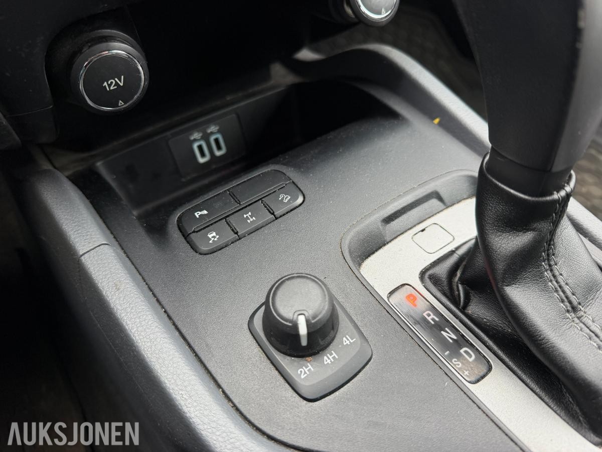 2018 FORD RANGER 4X4 AUTOMAT LIMITED HENGERFESTE NAVIGASJON SKINN CRUICE