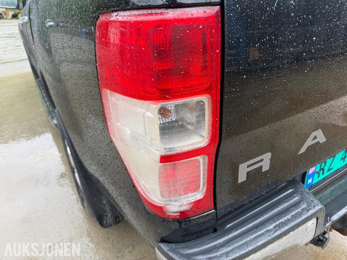 2018 FORD RANGER 4X4 AUTOMAT LIMITED HENGERFESTE NAVIGASJON SKINN CRUICE