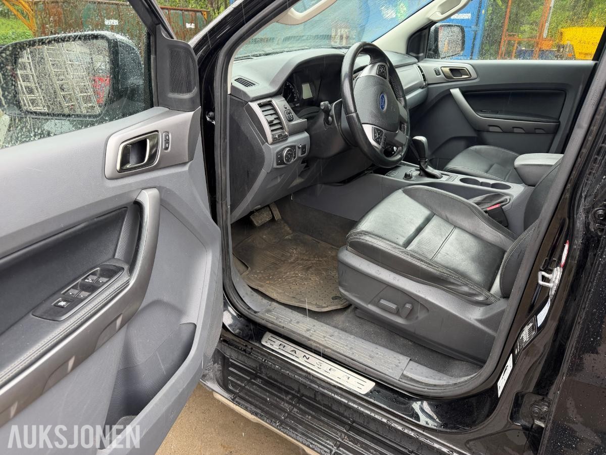 2018 FORD RANGER 4X4 AUTOMAT LIMITED HENGERFESTE NAVIGASJON SKINN CRUICE