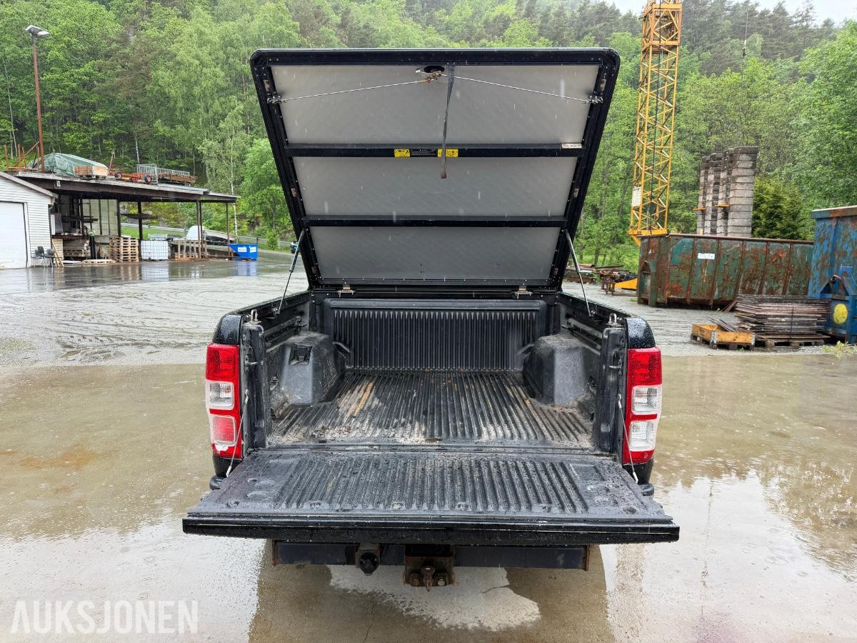 2018 FORD RANGER 4X4 AUTOMAT LIMITED HENGERFESTE NAVIGASJON SKINN CRUICE