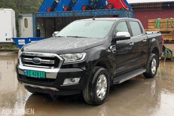 2018 FORD RANGER 4X4 AUTOMAT LIMITED HENGERFESTE NAVIGASJON SKINN CRUICE