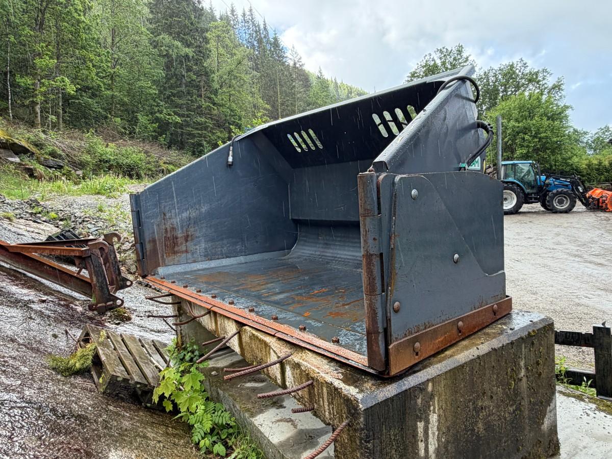 2013 SAMI HYDRAULISK VINGESKUFF 2600 SBM MED STORT BM-FESTE