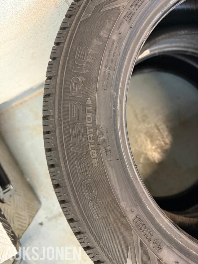2x Nokain Hakkapelita 205/55-16 Piggfritt
