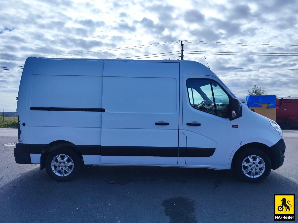 2015 Renault Master 2,3 dCi 165 HK L2 HENGERFESTE 3-SETER