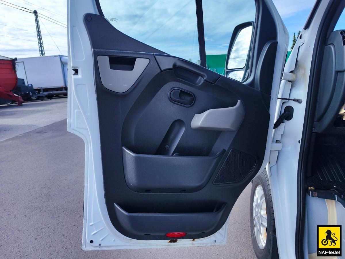 2015 Renault Master 2,3 dCi 165 HK L2 HENGERFESTE 3-SETER