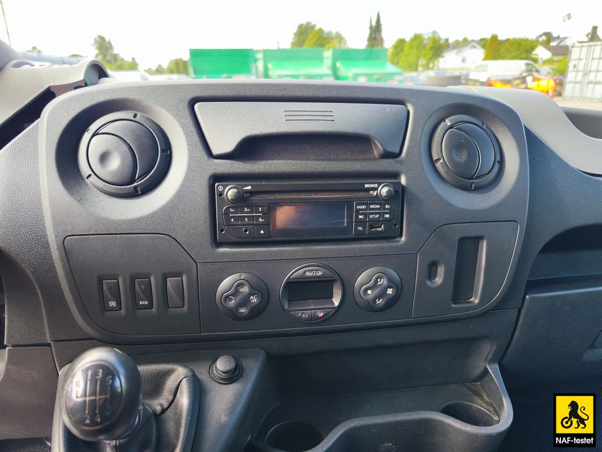 2015 Renault Master 2,3 dCi 165 HK L2 HENGERFESTE 3-SETER