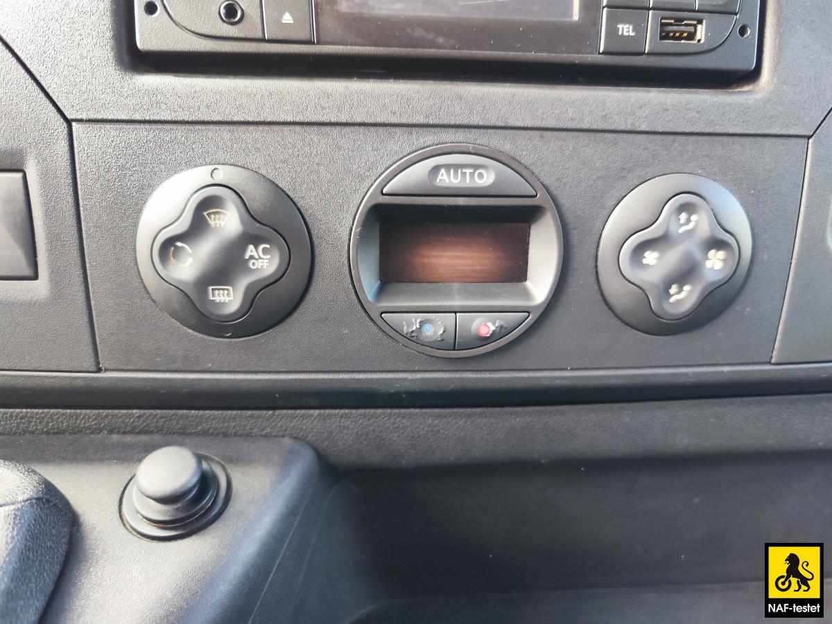 2015 Renault Master 2,3 dCi 165 HK L2 HENGERFESTE 3-SETER