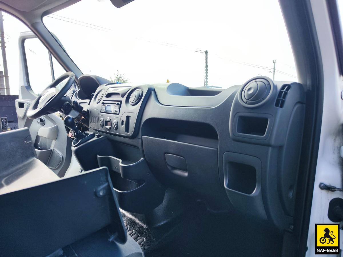 2015 Renault Master 2,3 dCi 165 HK L2 HENGERFESTE 3-SETER