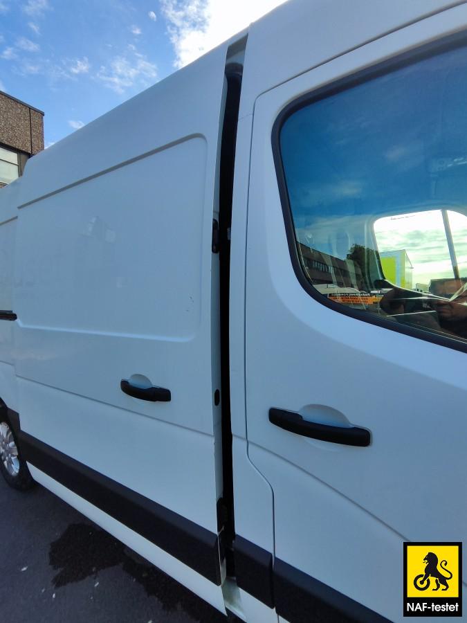 2015 Renault Master 2,3 dCi 165 HK L2 HENGERFESTE 3-SETER