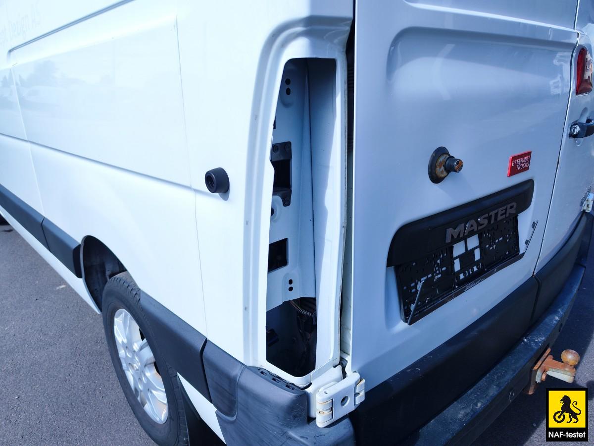 2015 Renault Master 2,3 dCi 165 HK L2 HENGERFESTE 3-SETER